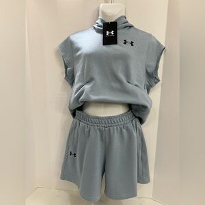 Under Armour Kids Matching Set in Light Gray NEW